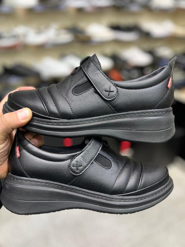 خرید کفش طبی زنانه دارای پد خار پاشنه