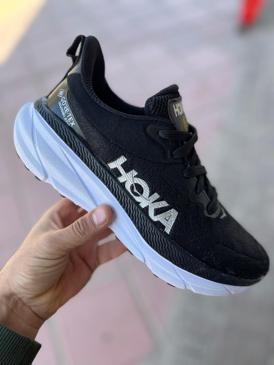 خرید کفش پیاده روی و راحتی هوکا