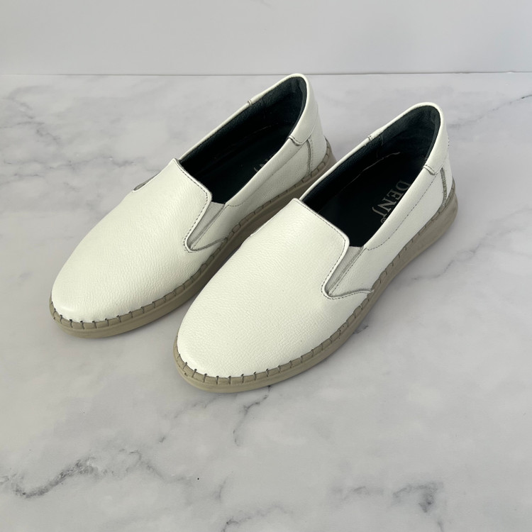 خرید کفش چرم طبی زنانه