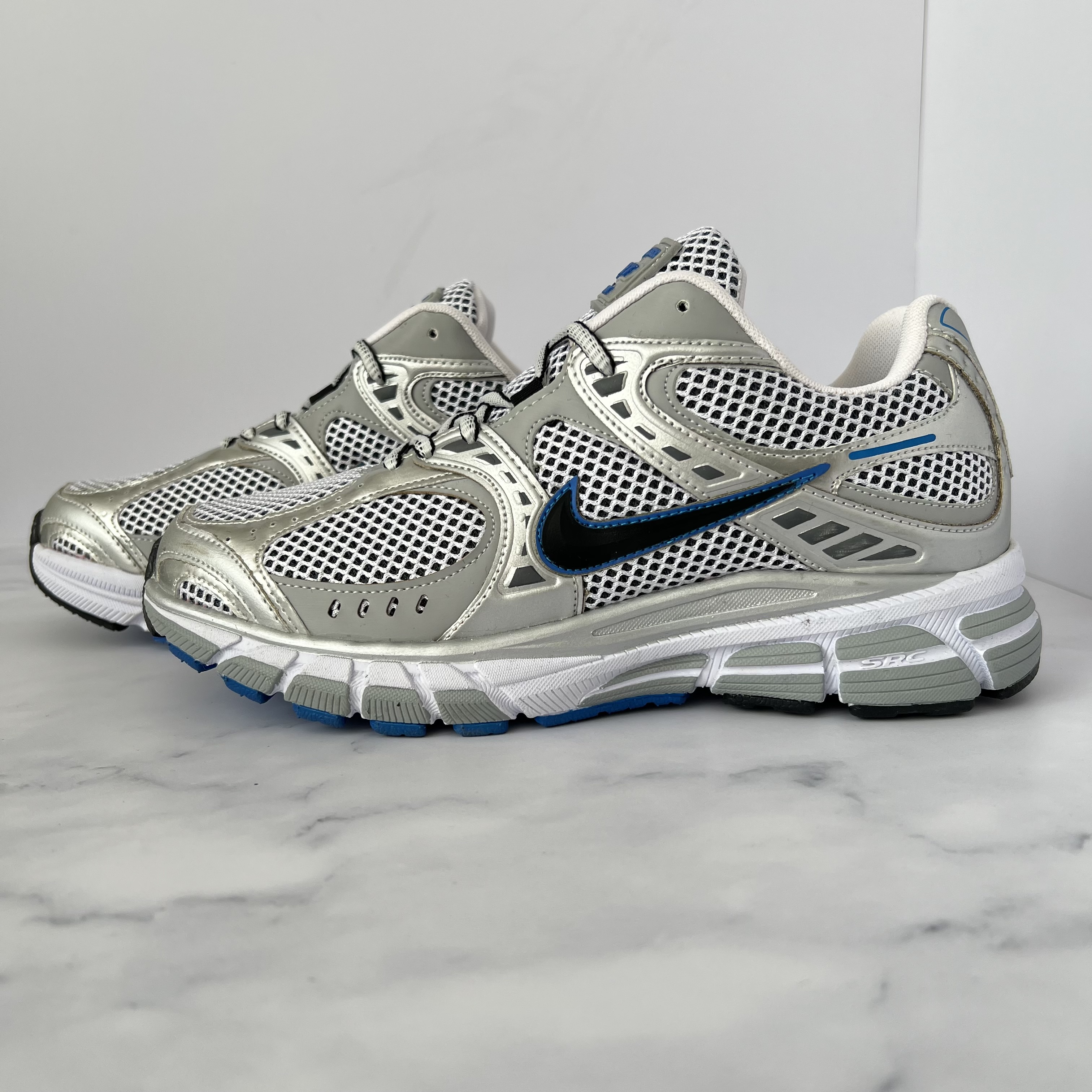 خرید کفش نایک وی فایو آر ان آر