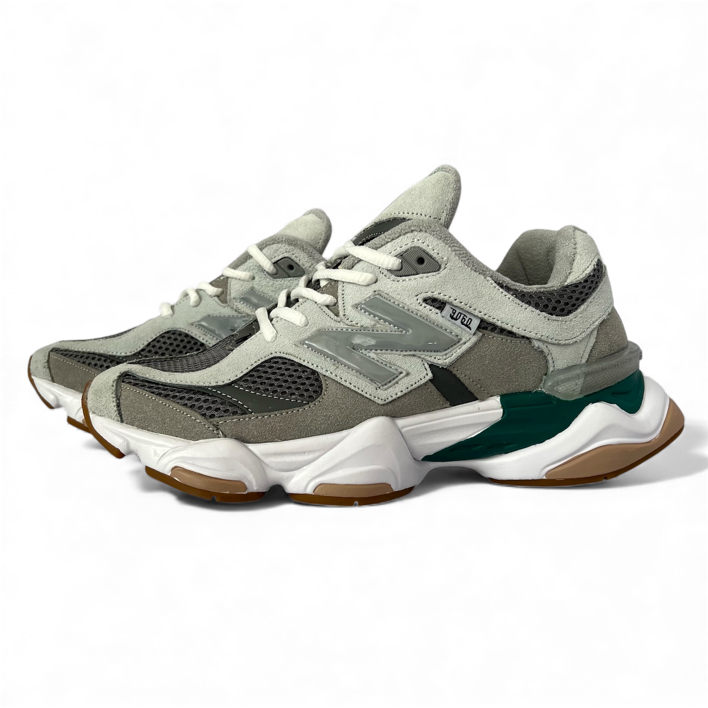 خرید کفش اسپرت نیوبالانس ۹۰۶۰ مردانه رنگ طوسی