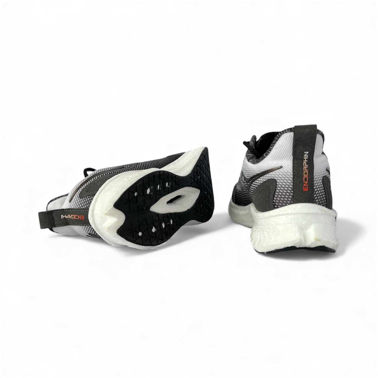 خرید کفش اسپرت مردانه ساکونی زیره بوست کربن دار