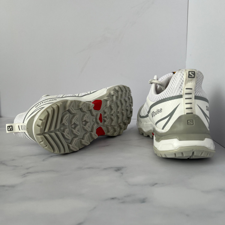 کفش کتانی مردانه سالامون واتر پروفsalamon waterproof v.2 سفید