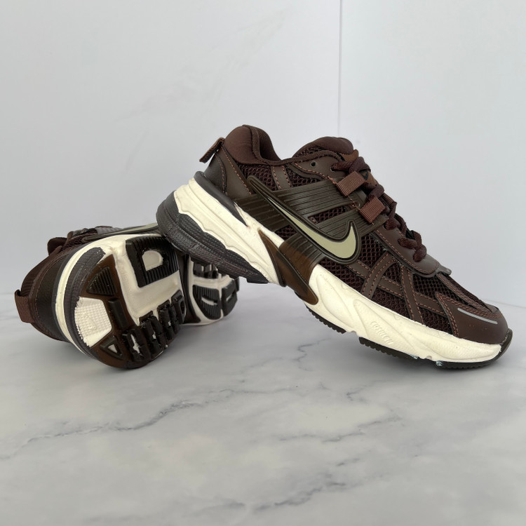 کفش اسپرت نایک V2K رنگ قهوه ای سوخته