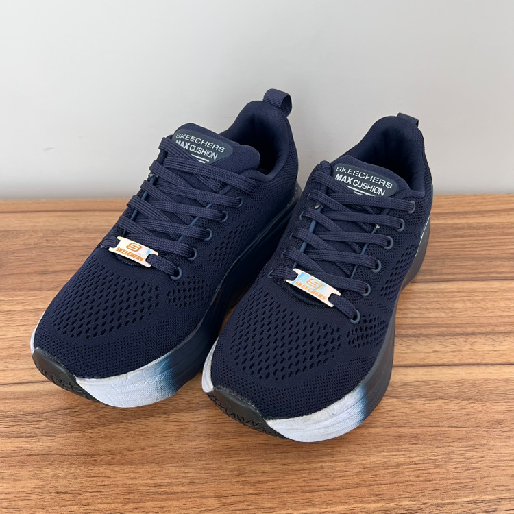 کفش اسپرت اسکچرز Max cushion